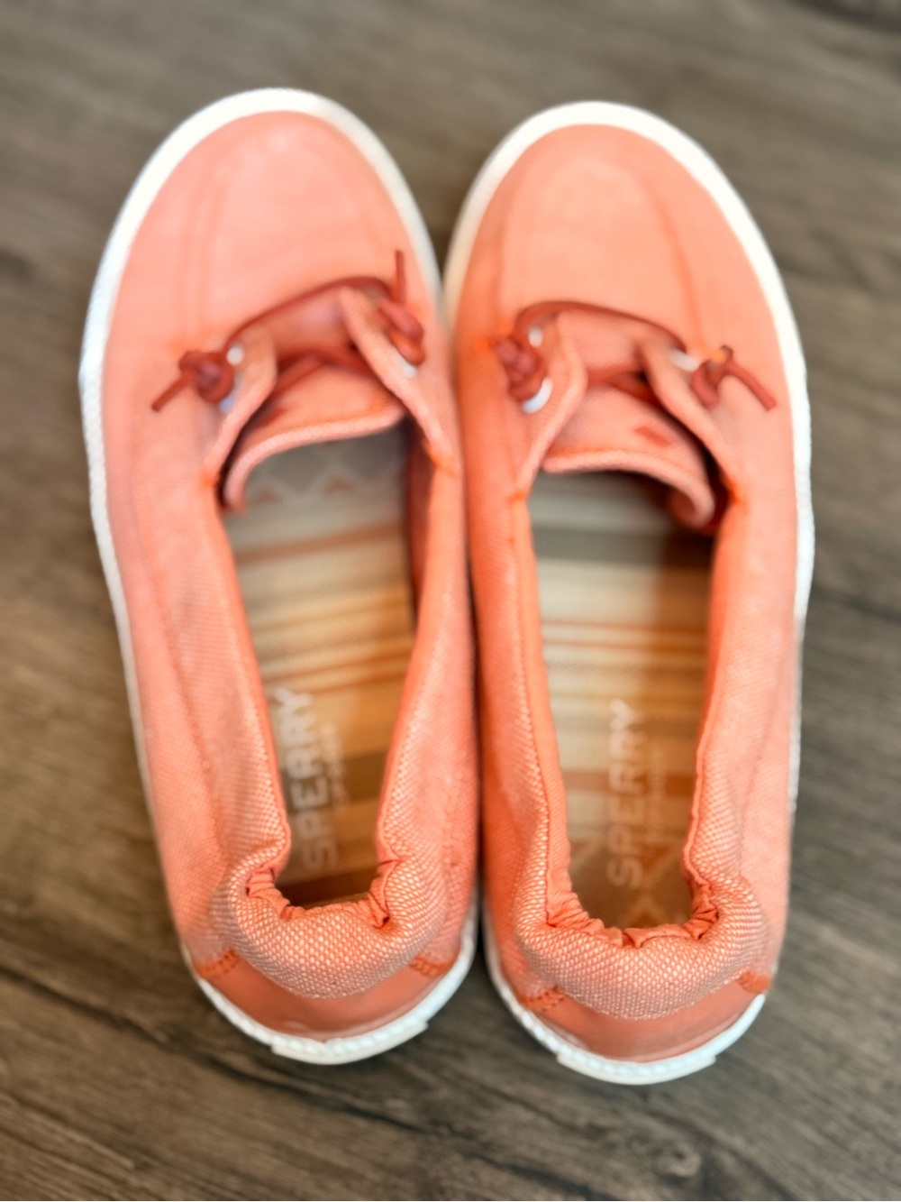 Sperry Coral-Orange Canvas Boat Shoes size 9 - Picture 2 of 5